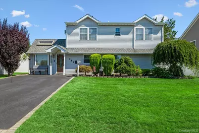 181 Springtime Lane N, Levittown, NY 11756 - Photo 1