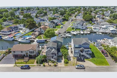 729 S 9th Street, Lindenhurst, NY 11757 - Photo 3