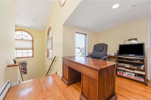 729 S 9th St, Lindenhurst, NY 11757 - Photo 19