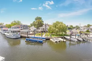 729 S 9th St, Lindenhurst, NY 11757 - Photo 21