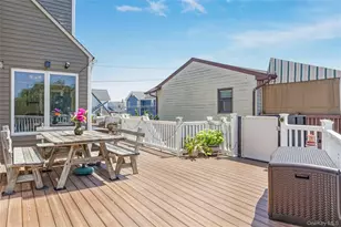 729 S 9th St, Lindenhurst, NY 11757 - Photo 25