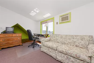 729 S 9th Street, Lindenhurst, NY 11757 - Photo 17