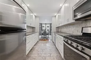 410 E Broadway, Long Beach, NY 11561 - Photo 5