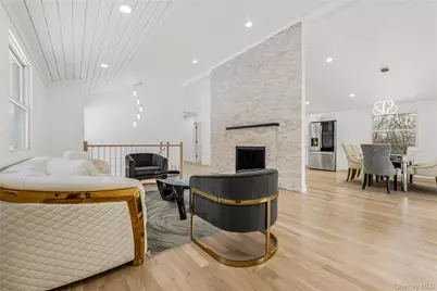 105 Old Riverhead Road, Hampton Bays, NY 11946 - Photo 31