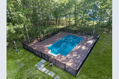 105 Old Riverhead Road, Hampton Bays, NY 11946 - Photo 7