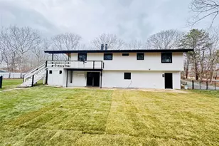 105 Old Riverhead Rd, Hampton Bays, NY 11946 - Photo 13