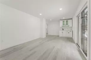 105 Old Riverhead Rd, Hampton Bays, NY 11946 - Photo 15