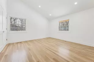 105 Old Riverhead Rd, Hampton Bays, NY 11946 - Photo 37