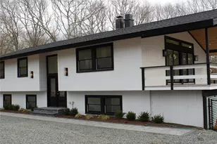 105 Old Riverhead Rd, Hampton Bays, NY 11946 - Photo 9