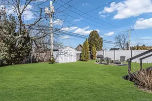 36 Amethyst St, Elmont, NY 11003 - Photo 13