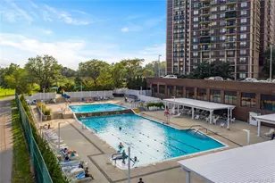 27110 Grand Central Parkway Pkwy, Floral Park, NY 11005 - Photo 19