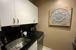 27110 Grand Central Parkway Pkwy, Floral Park, NY 11005 - Photo 9