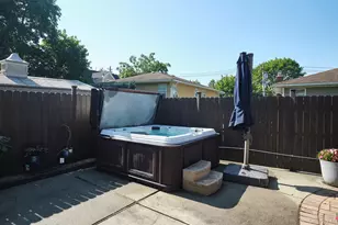 34 Vandewater Ave, Floral Park, NY 11001 - Photo 25