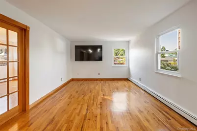 34 Vandewater Avenue, Floral Park, NY 11001 - Photo 21