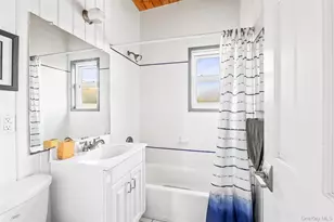 15 Dune Way, Seaview, NY 11770 - Photo 15