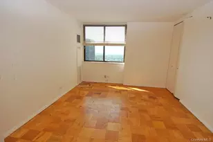 271-10 Grand Central Pkwy, Floral Park, NY 11005 - Photo 15