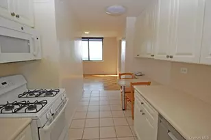 271-10 Grand Central Pkwy, Floral Park, NY 11005 - Photo 9