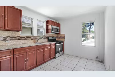 107-43 Inwood Street, Jamaica, NY 11435 - Photo 21