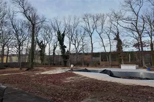 29 Thornwood Dr, Dix Hills, NY 11746 - Photo 13