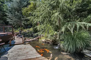 12 Redwood Dr, Dix Hills, NY 11746 - Photo 43