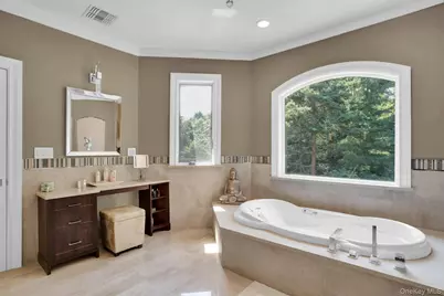 12 Redwood Drive, Dix Hills, NY 11746 - Photo 27