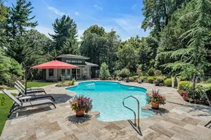 12 Redwood Dr, Dix Hills, NY 11746 - Photo 45