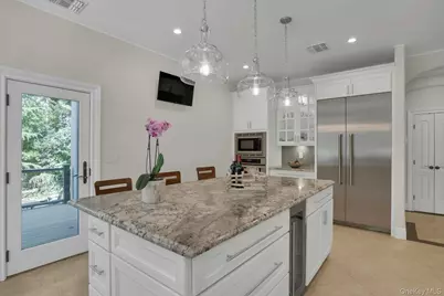 12 Redwood Drive, Dix Hills, NY 11746 - Photo 13