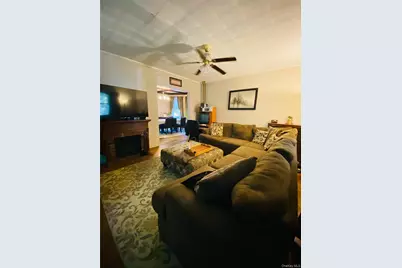 939 College Place, College Point, NY 11356 - Photo 11