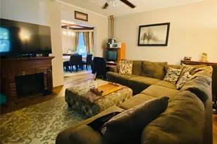 9-39 College Pl, College Point, NY 11356 - Photo 11