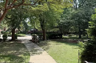 150-20 71st Ave, Flushing, NY 11367 - Photo 9