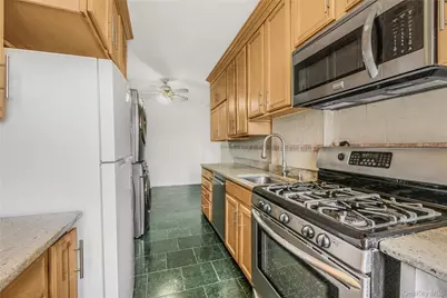 3725 Henry Hudson Parkway #6D, Bronx, NY 10463 - Photo 17