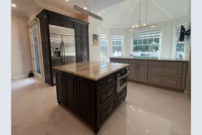 302 Hewlett Neck Road, Woodmere, NY 11598 - Photo 11