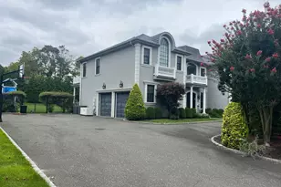 302 Hewlett Neck Rd, Woodmere, NY 11598 - Photo 3