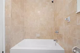 1054 Lydig Ave, Bronx, NY 10461 - Photo 19