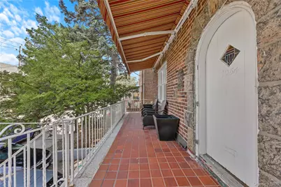 1054 Lydig Avenue, Bronx, NY 10461 - Photo 3