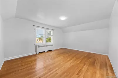 1054 Lydig Avenue, Bronx, NY 10461 - Photo 9