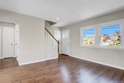 1067 Mirabelle Avenue, Westbury, NY 11590 - Photo 3