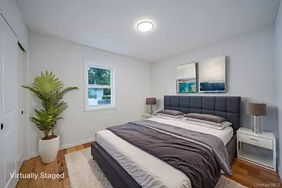 220 Peekskill Avenue, Medford, NY 11763 - Photo 17