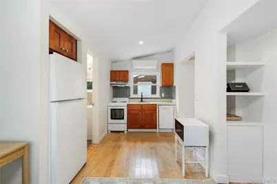 61 Squires Avenue, East Quogue, NY 11942 - Photo 7