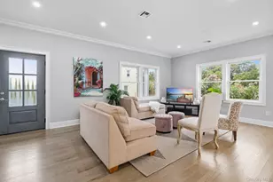 7 S Bay Ave, Bay Shore, NY 11706 - Photo 9