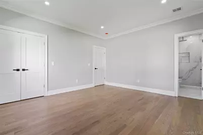 7 S Bay Avenue, Bay Shore, NY 11706 - Photo 15