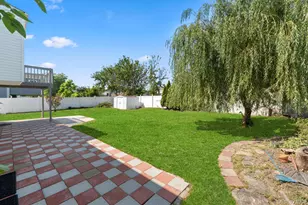 109 Remington Ave, Selden, NY 11784 - Photo 35