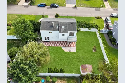 109 Remington Avenue, Selden, NY 11784 - Photo 31