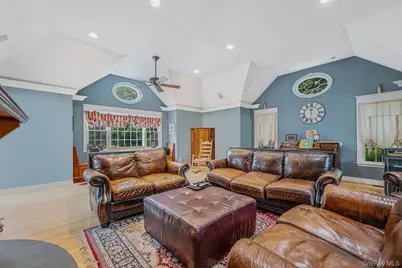 10 Spyglass Lane, East Setauket, NY 11733 - Photo 9