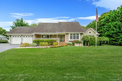 10 Spyglass Lane, East Setauket, NY 11733 - Photo 1