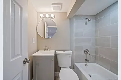 286 Old Country Road, Deer Park, NY 11729 - Photo 31