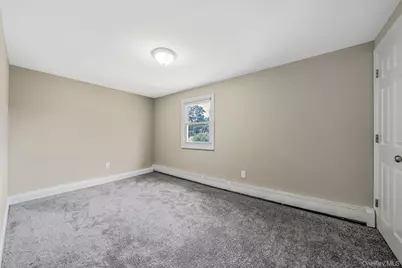 286 Old Country Road, Deer Park, NY 11729 - Photo 23