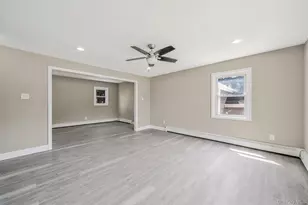 286 Old Country Rd, Deer Park, NY 11729 - Photo 11