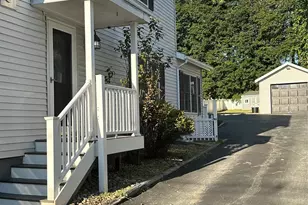 18 Peckham Rd, Poughkeepsie, NY 12603 - Photo 3