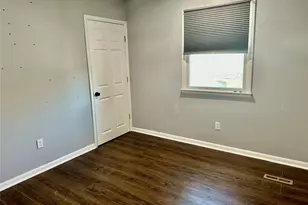 18 Peckham Rd, Poughkeepsie, NY 12603 - Photo 21